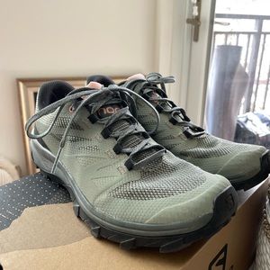 Womens Salomon OUTline Low GTX Hiking Shoes